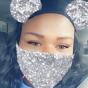 Meet your Posher, Myra